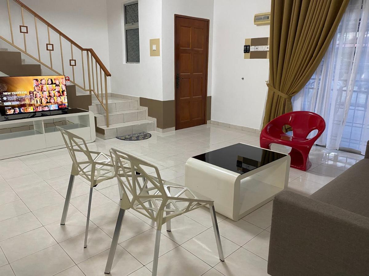 Villa Comfy Sutera Seberang Jaya Kampong Belah Dua Esterno foto