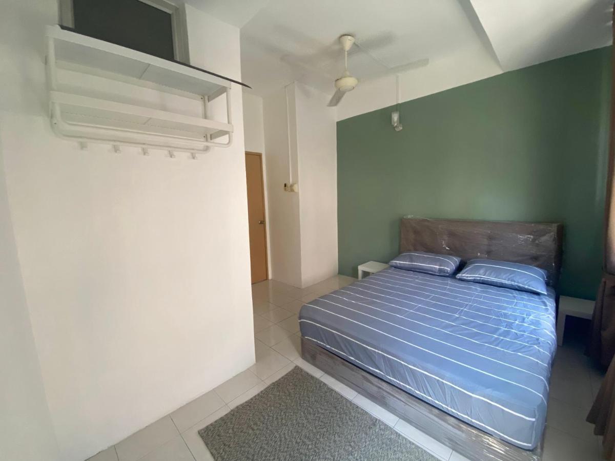 Villa Comfy Sutera Seberang Jaya Kampong Belah Dua Esterno foto