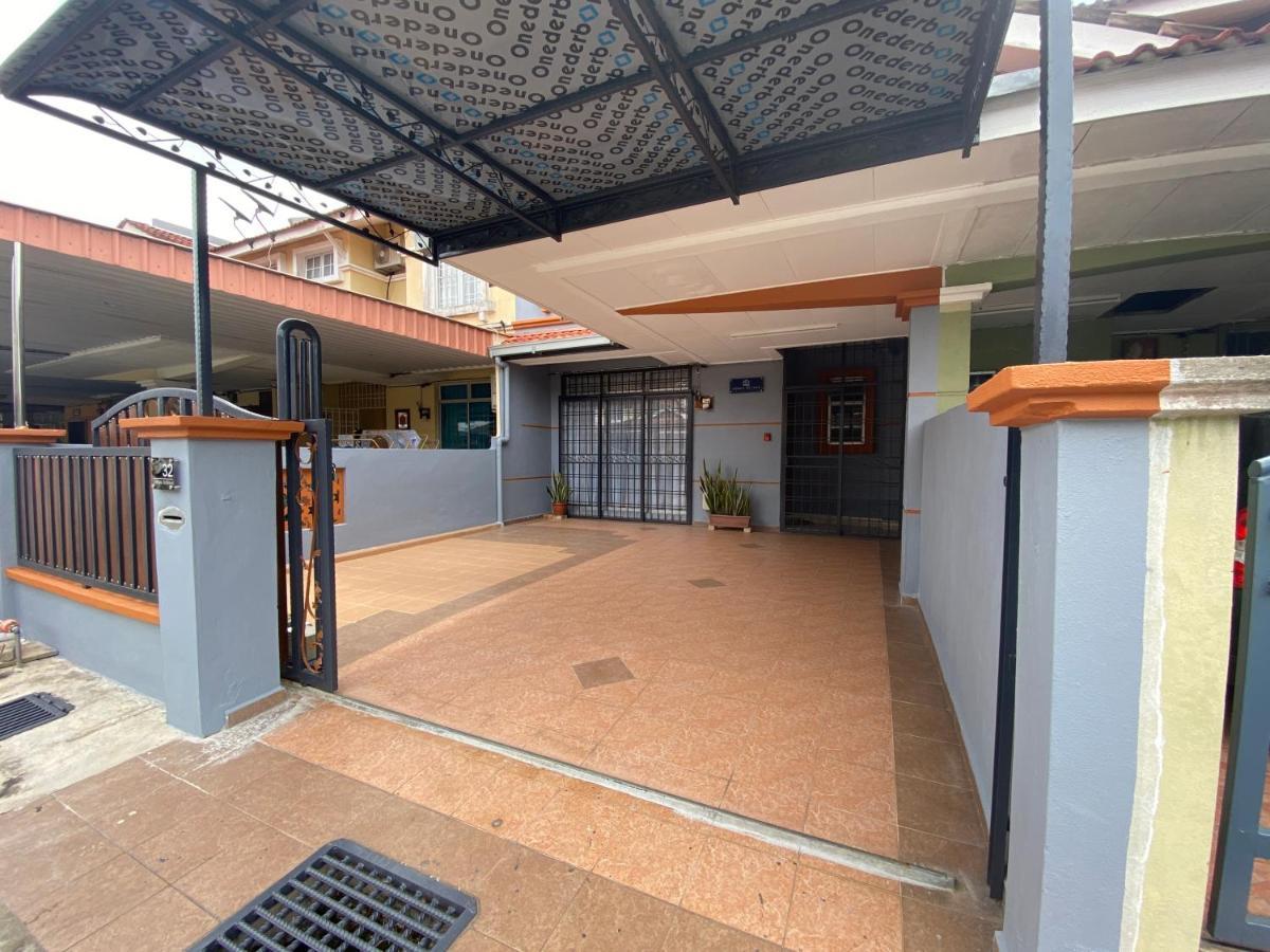 Villa Comfy Sutera Seberang Jaya Kampong Belah Dua Esterno foto
