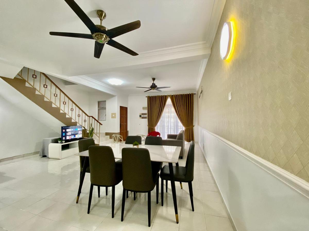 Villa Comfy Sutera Seberang Jaya Kampong Belah Dua Esterno foto