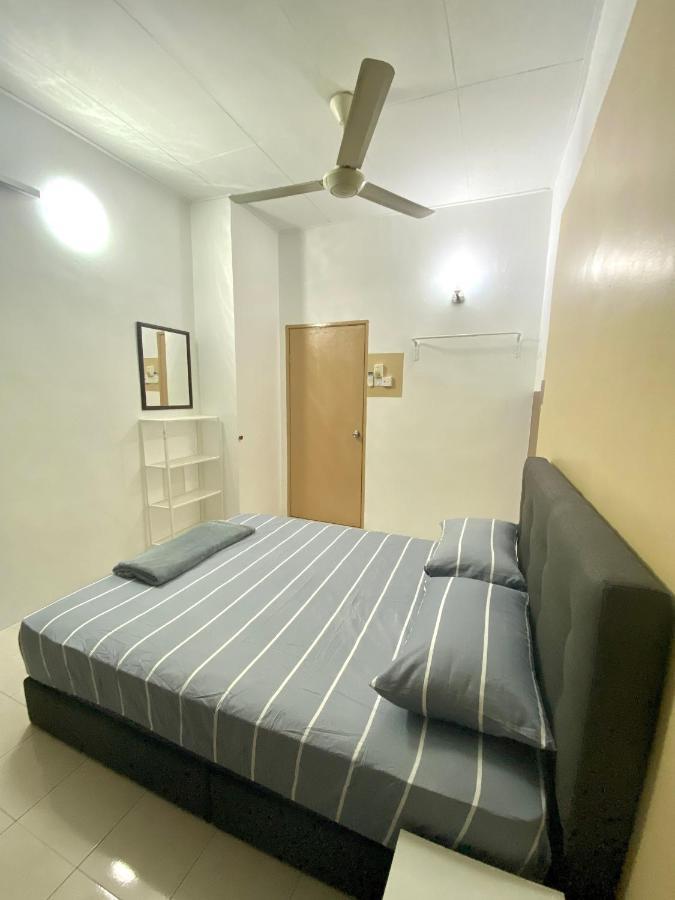 Villa Comfy Sutera Seberang Jaya Kampong Belah Dua Esterno foto