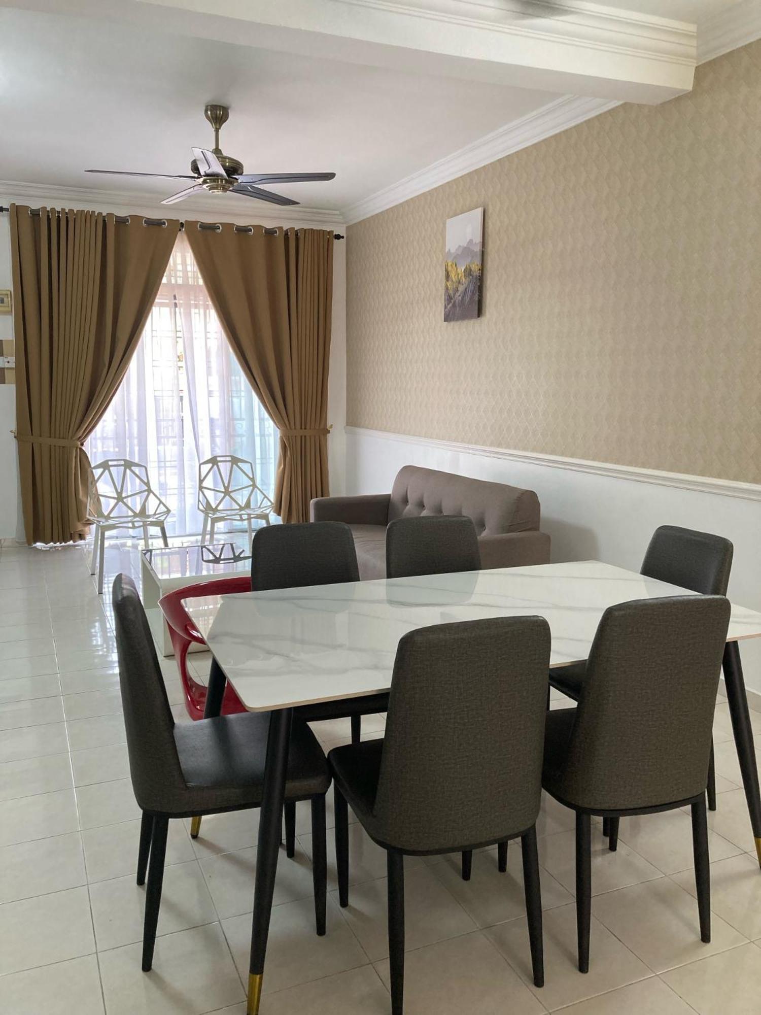 Villa Comfy Sutera Seberang Jaya Kampong Belah Dua Esterno foto